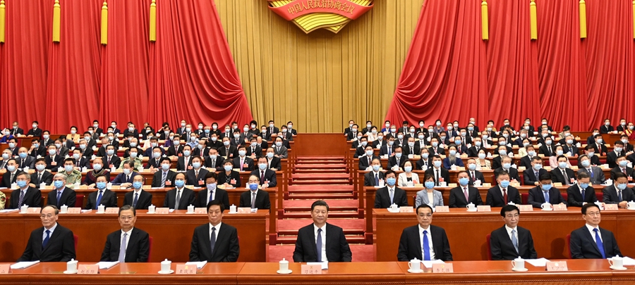 　　5月21日，中国人民政治协商会议第十三届全国委员会第三次会议在北京人民大会堂开幕。这是习近平、李克强、栗战书、王沪宁、赵乐际、韩正、王岐山在主席台就座。 新华社记者 李学仁 摄